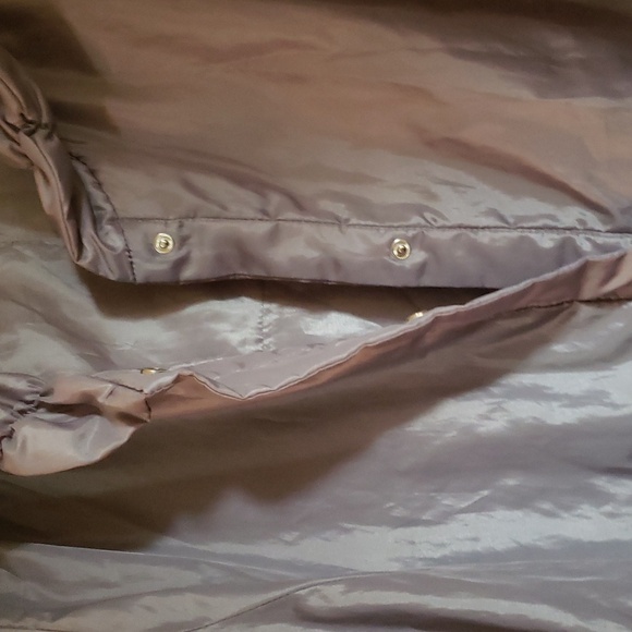 SALE‼️ Coat - Picture 4 of 5